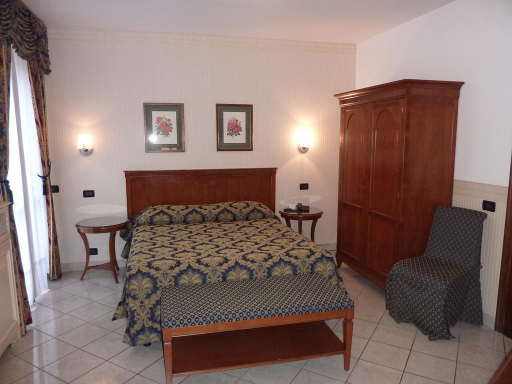 Hotel Belvedere Turín Pokoj fotografie
